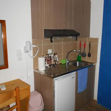 Kapetanios Apartmán Perissa (Santorini)