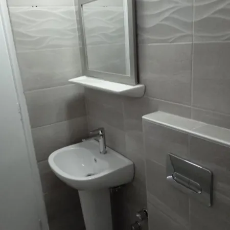 Kapetanios 페리사