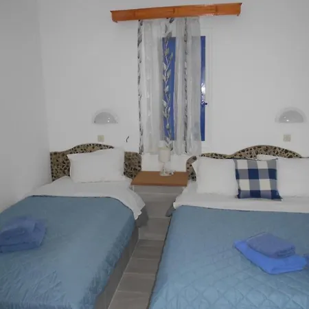 Kapetanios Apartmán Perissa (Santorini)