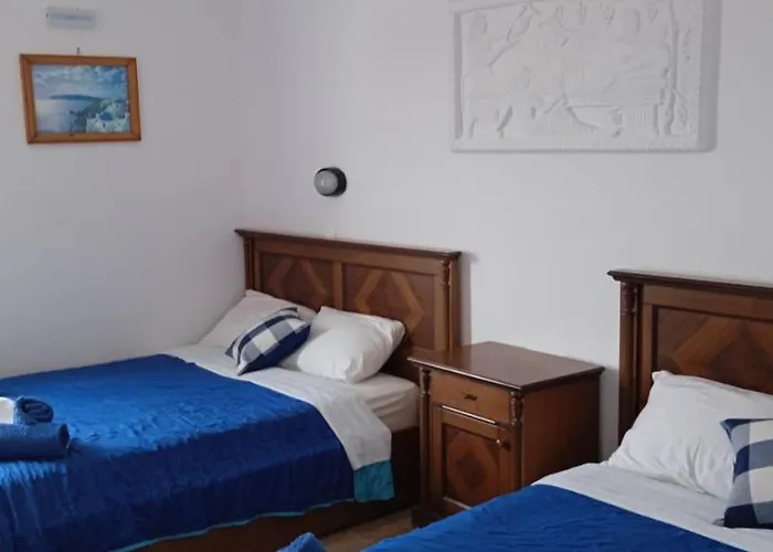 Kapetanios Lägenhet Perissa (Santorini)