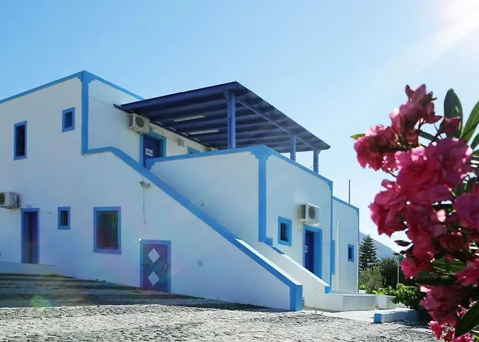 Kapetanios Perissa (Santorini)