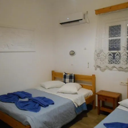 Kapetanios Lägenhet Perissa (Santorini)