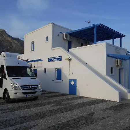 Apartment Kapetanios Perissa (Santorini)