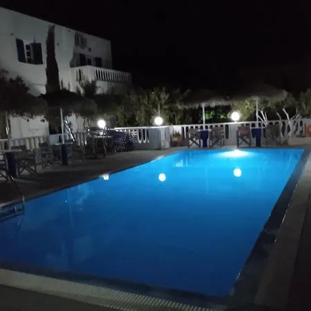 Kapetanios Lägenhet Perissa (Santorini)