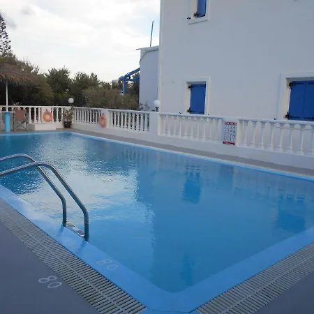 Kapetanios Lägenhet Perissa (Santorini)