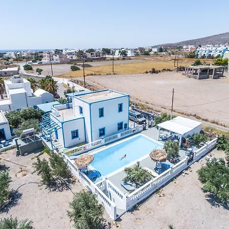 Kapetanios Perissa (Santorini)