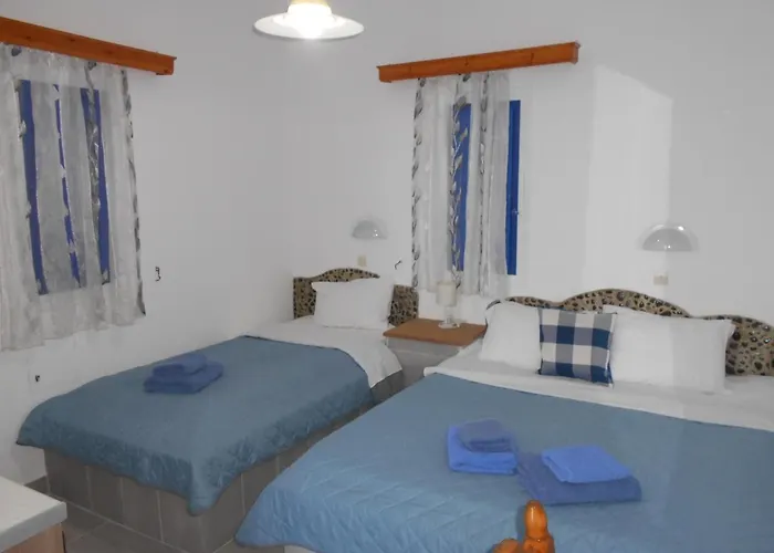 Kapetanios Perissa (Santorini)