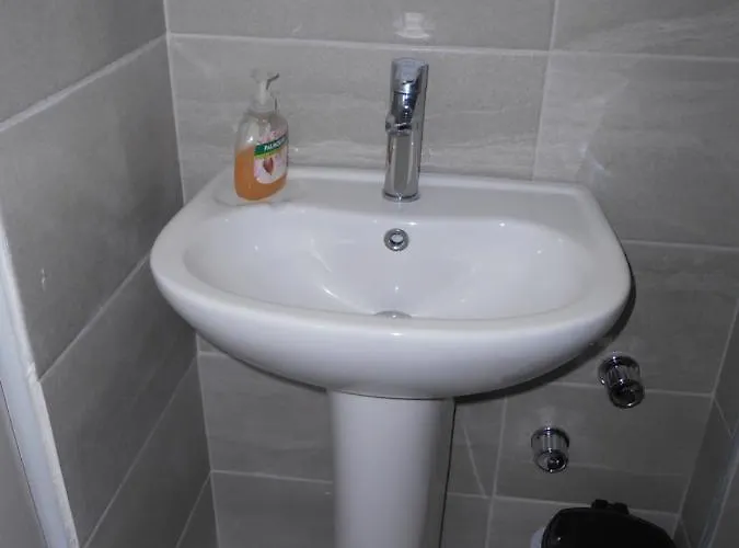 Kapetanios Perissa (Santorini)