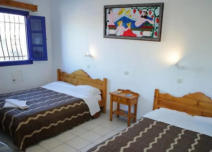 Kapetanios Perissa (Santorini)