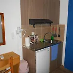 Kapetanios Apartamento Perissa (Santorini)