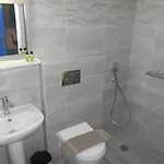 Kapetanios *