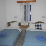 Kapetanios Apartamento Perissa (Santorini)