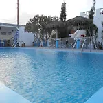 Kapetanios Apartamento Perissa (Santorini)